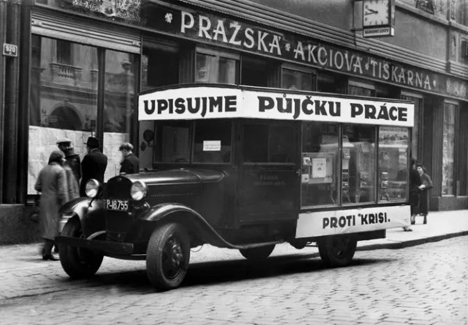 Automobil s reklamou proti krizi (1933), ČTK